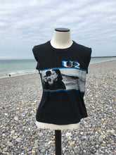 Charger l&#39;image dans la galerie, Teeshirt vintage U2